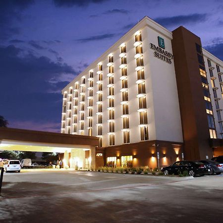 Embassy Suites Dallas - Market Center Exteriör bild