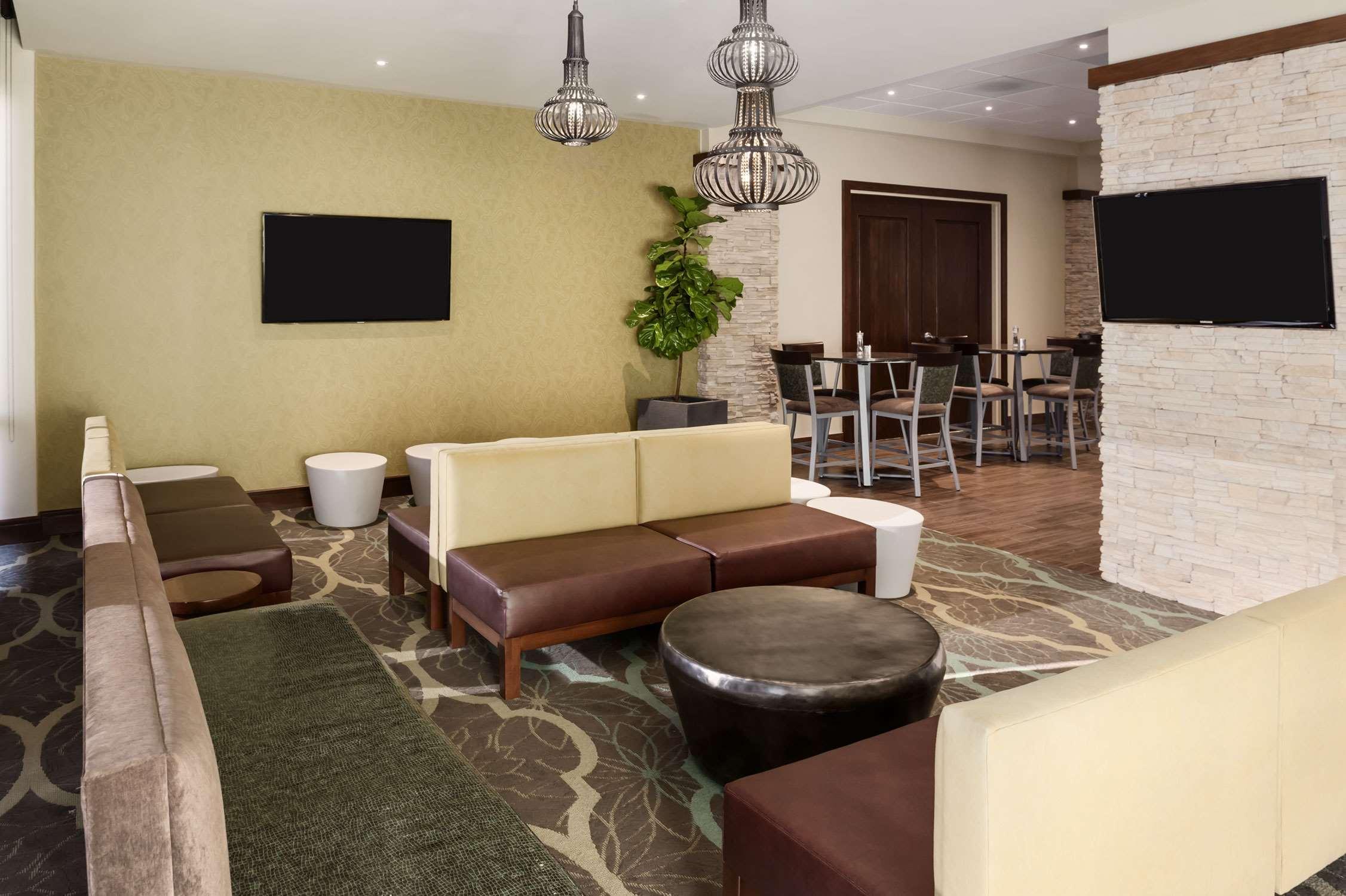 Embassy Suites Dallas - Market Center Restaurang bild