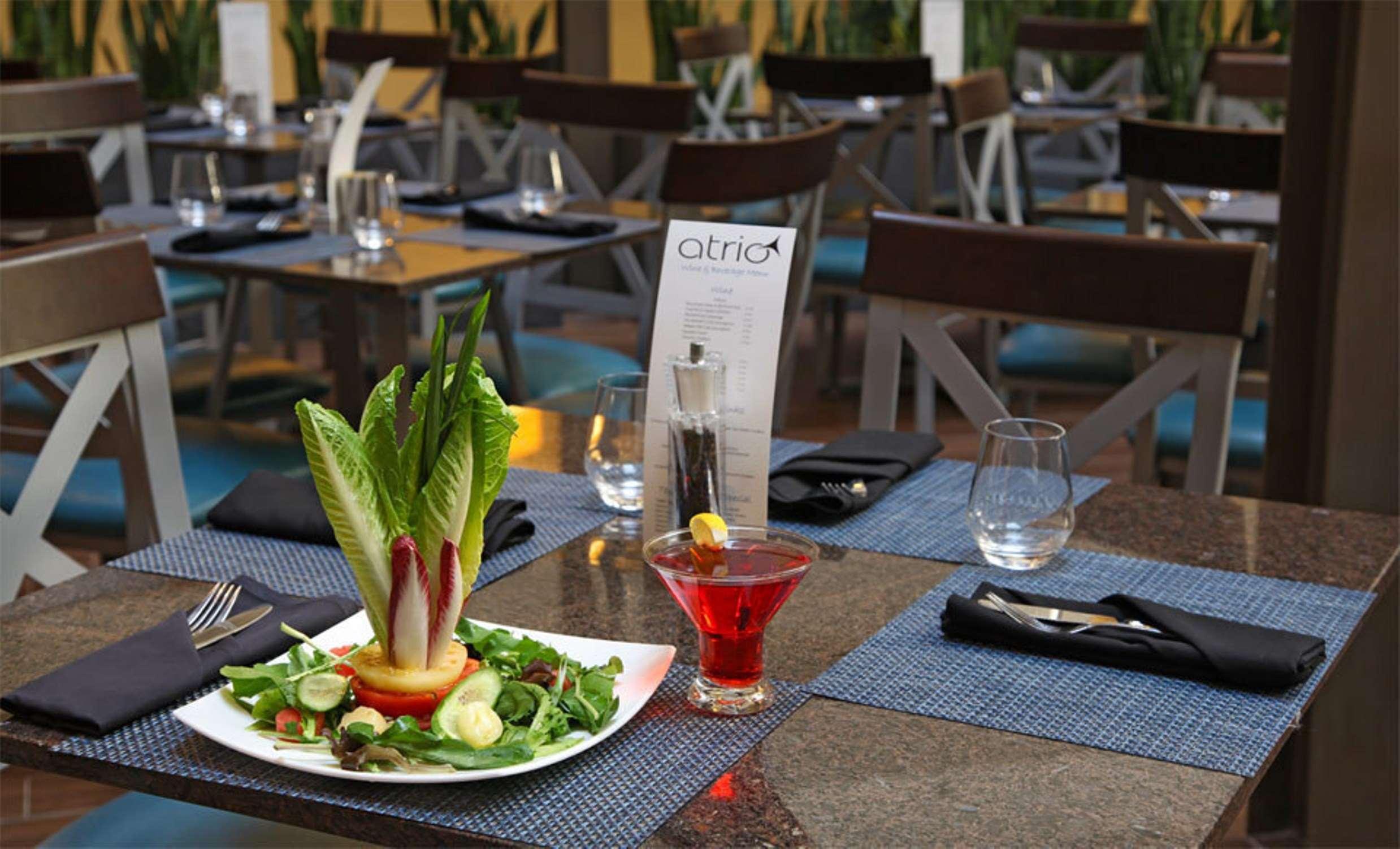 Embassy Suites Dallas - Market Center Restaurang bild